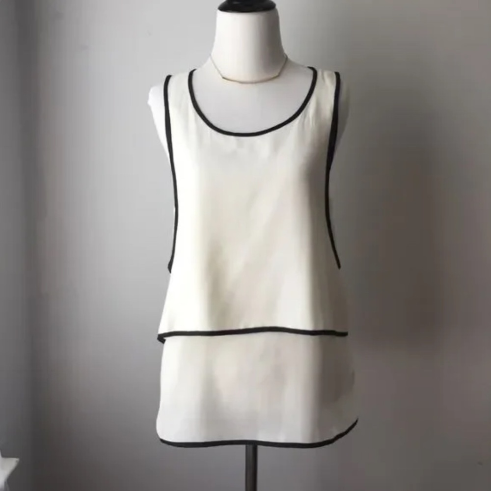 Piperlime contract trim shell top